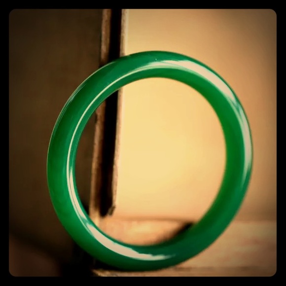 Broken jade bangle - Picture 1 of 2